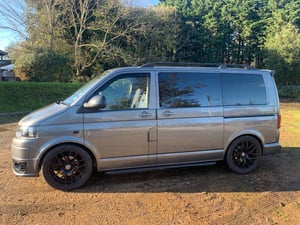 2010 Volkswagen Transporter T5.1 — photo 3 of 23