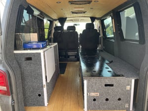 2010 Volkswagen Transporter T5.1 — photo 45 of 64