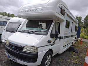 2006 Auto-Trail Apache 700 SE — photo 16 of 54
