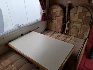 2006 Auto-Trail Apache 700 SE — photo 25 of 54