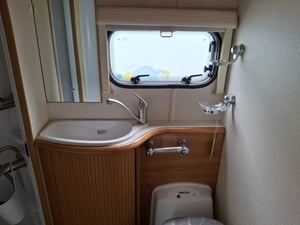 2006 Auto-Trail Apache 700 SE — photo 42 of 54