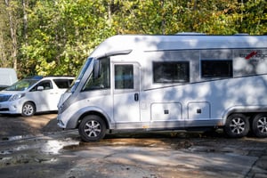 2017 Carthago Chic E-Line XL — photo 10 of 75