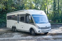 2017 Carthago Chic E-Line XL - Image 2
