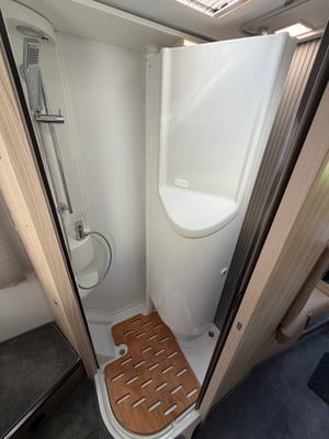 2022 Adria Compact Supreme SC — photo 27 of 31
