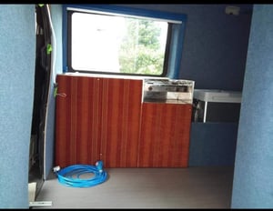 1999 Volkswagen LT Custom Conversion — photo 10 of 18