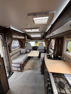 2021 Auto-Sleepers Corinium — photo 15 of 17