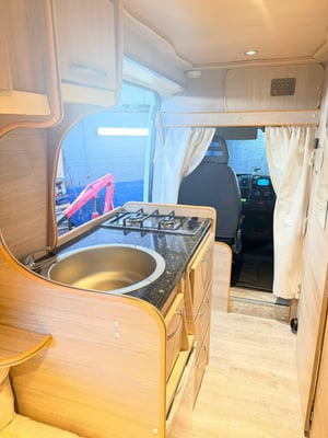 2019 Peugeot Boxer Conversion  — photo 7 of 9