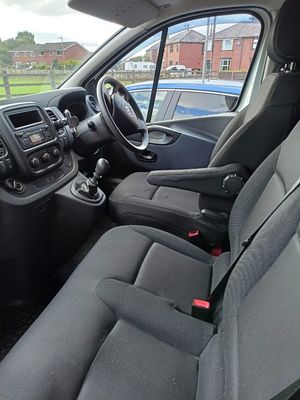 2016 Vauxhall Vivaro 2900 L2H1 CDTI — photo 11 of 12