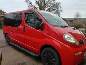 2005 Vauxhall Vivaro — photo 2 of 8