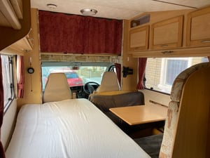 2002 Hymer B544 — photo 6 of 8