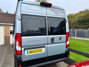 2019 Elddis CV40 Signature — photo 7 of 14
