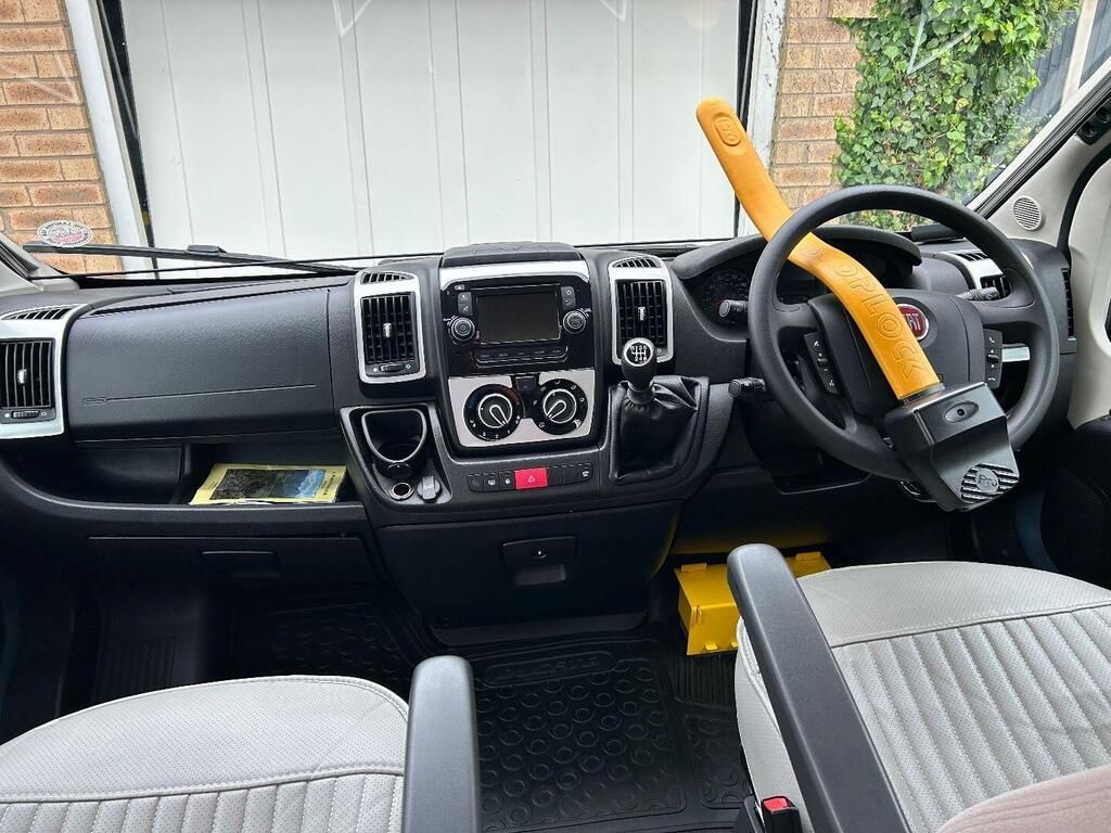 2019 Elddis CV40 Signature - Image 9