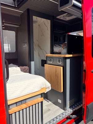 2023 Ford Transit — photo 43 of 48