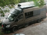 2009 Mercedes Sprinter - Image 2