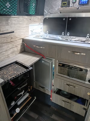 2009 Mercedes Sprinter — photo 12 of 14