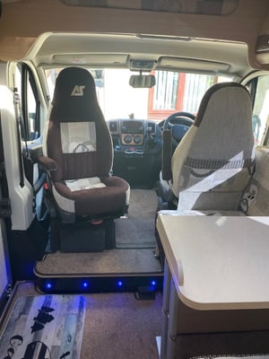 2017 Peugeot Boxer — photo 15 of 24