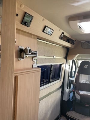 2017 Peugeot Boxer — photo 18 of 24