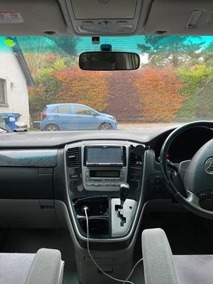 2004 Toyota Alphard Automatic — photo 12 of 13