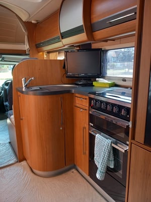 2012 Auto-Trail Frontier Cherokee — photo 6 of 19