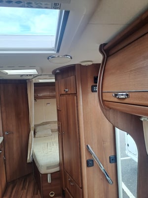 2010 Auto-Sleepers Cotswold — photo 28 of 29