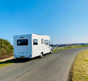 2017 Auto-Trail Tribute 736 — photo 8 of 17