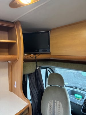 2004 Swift Suntor — photo 16 of 22