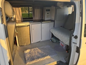 2011 Volkswagon Transporter T5.1 — photo 6 of 14