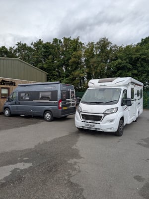 2017 Elddis Impressa — photo 2 of 10