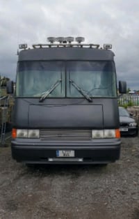 1994 Tiffin Alegro Tiffin Alegro
Oshkosh running Gear and Cummins straight 6 engine - Image 2