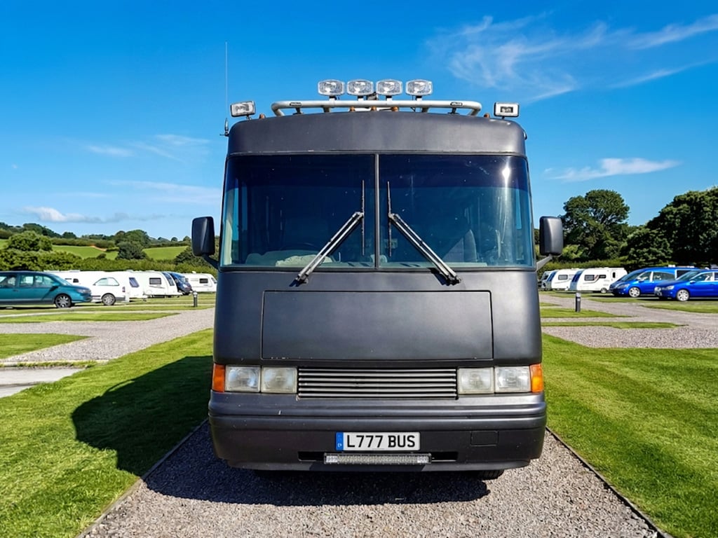 1994 Tiffin Allegro American RV - Image 1