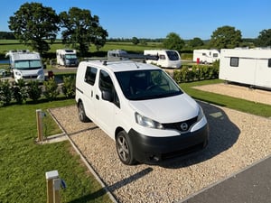 2011 Nissan NV200 Custom Conversion — photo 17 of 18