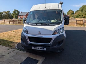 2014 Peugeot Boxer — photo 1 of 21