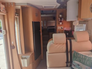 2006 Knaus Sunliner 808 leg — photo 4 of 21