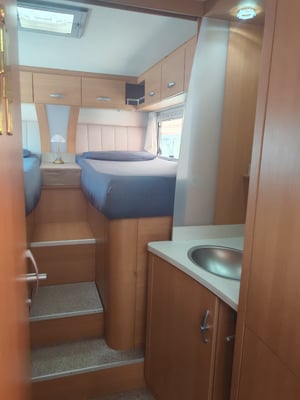 2006 Knaus Sunliner 808 leg — photo 8 of 21