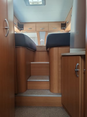 2006 Knaus Sunliner 808 leg — photo 21 of 21
