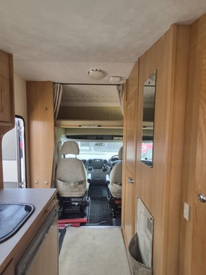 2007 Elddis Sunseeker — photo 2 of 19