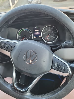 2021 Volkswagen T6.1 Full Electric  — photo 18 of 35