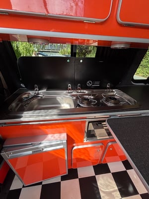 2015 Volkswagen T28 — photo 4 of 48