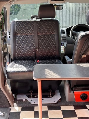 2015 Volkswagen T28 — photo 19 of 48