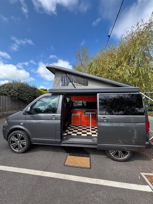 2015 Volkswagen T28 — photo 21 of 48