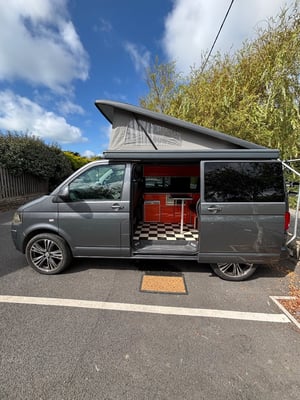 2015 Volkswagen T28 — photo 41 of 48