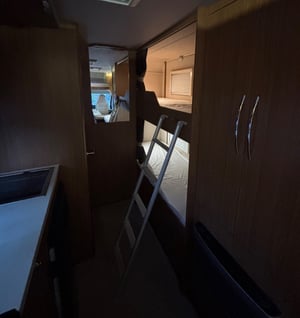 2018 Auto-Trail Tribute 726 — photo 45 of 58