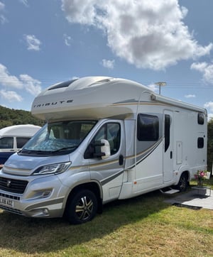 2018 Auto-Trail Tribute 726 — photo 4 of 58