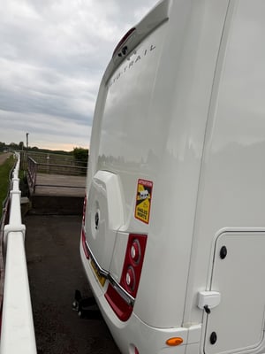 2018 Auto-Trail Frontier Comanche — photo 8 of 38