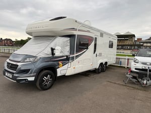 2018 Auto-Trail Frontier Comanche — photo 2 of 38