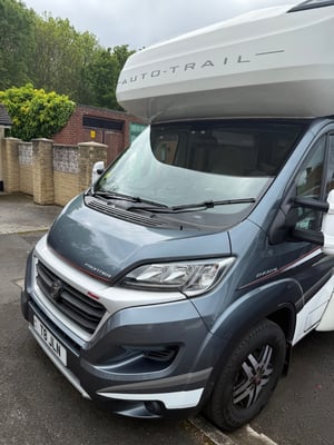 2018 Auto-Trail Frontier Comanche — photo 18 of 38