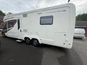 2018 Auto-Trail Frontier Comanche — photo 21 of 38