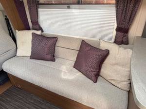 2018 Auto-Trail Frontier Comanche — photo 25 of 38