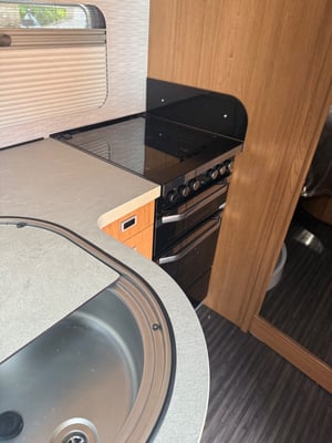 2018 Auto-Trail Frontier Comanche — photo 30 of 38