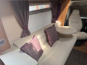 2018 Auto-Trail Frontier Comanche — photo 32 of 38